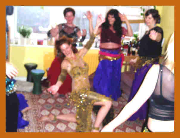 hen party circle photo